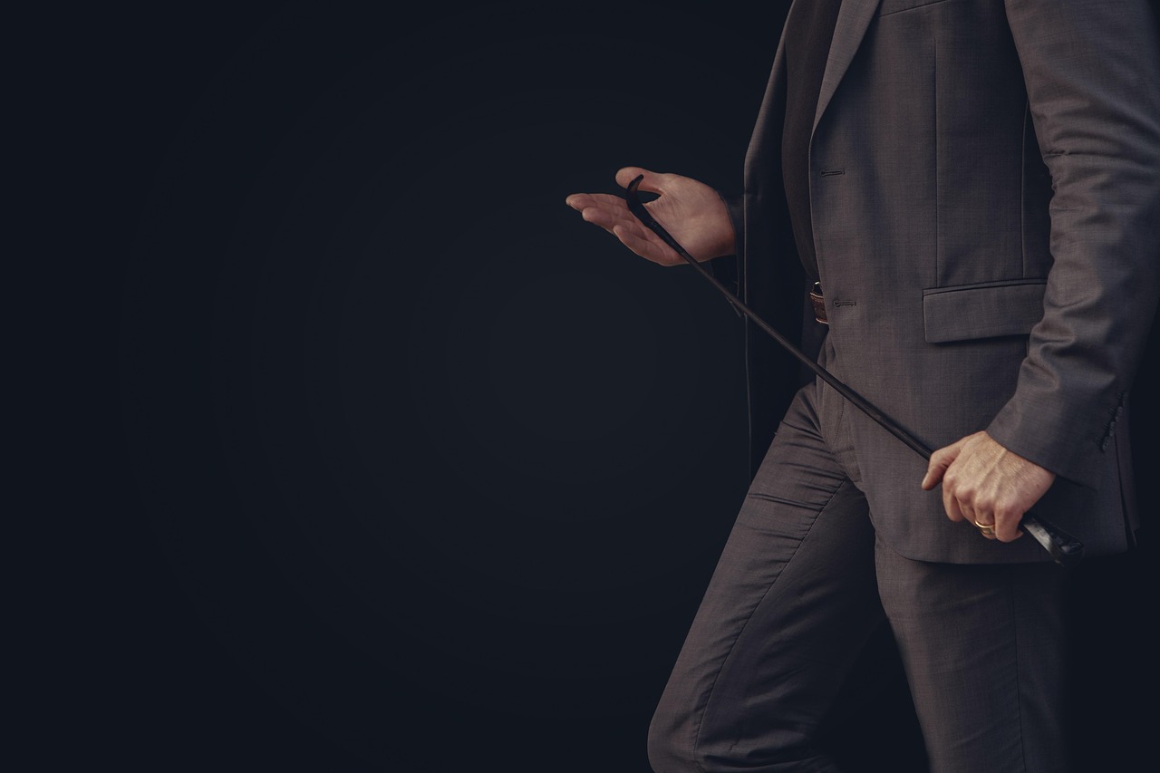 如何保持游戏技术支持辅助领域的竞争优势？